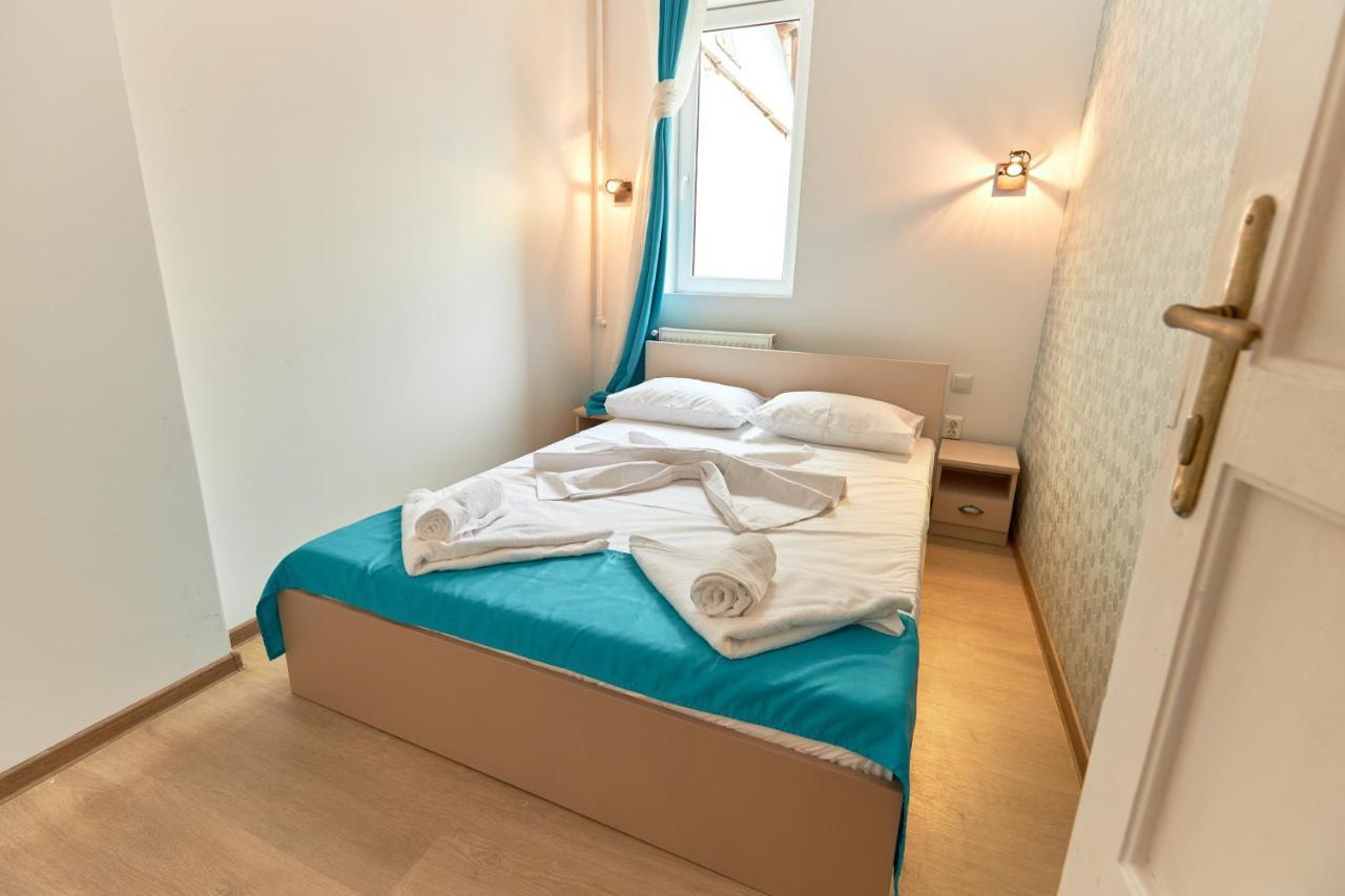 Stanford Aparthotel Gara De Nord Bukares Bagian luar foto