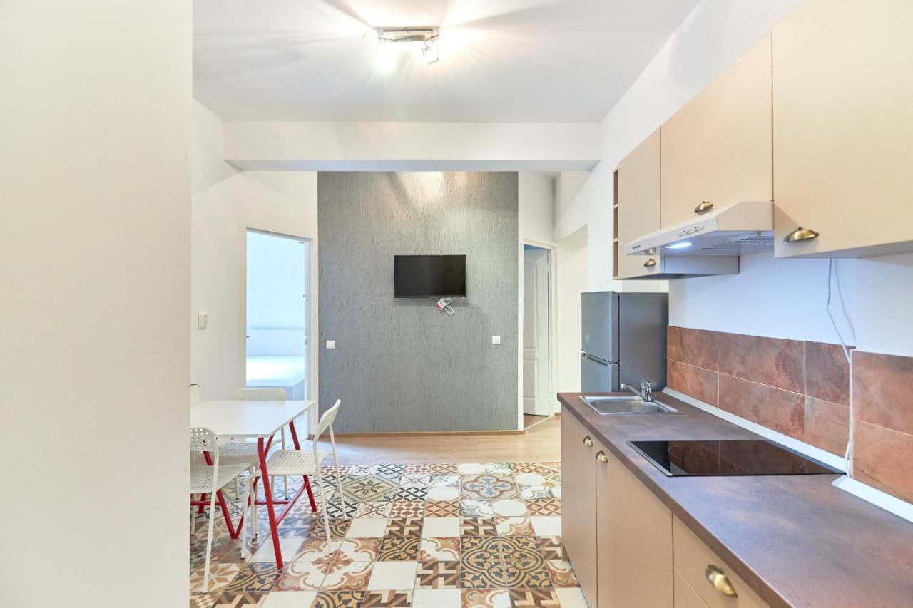 Stanford Aparthotel Gara De Nord Bukares Bagian luar foto
