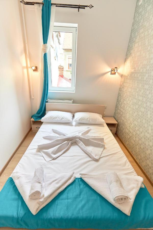 Stanford Aparthotel Gara De Nord Bukares Bagian luar foto