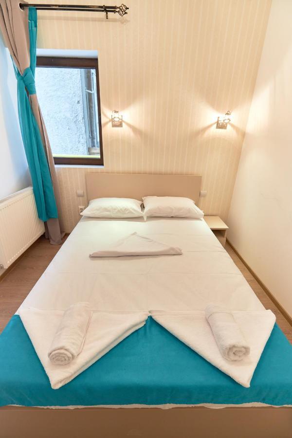 Stanford Aparthotel Gara De Nord Bukares Bagian luar foto