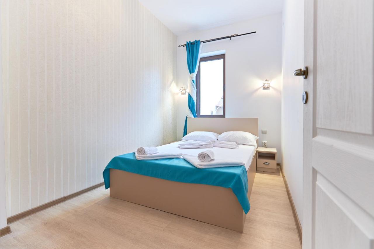 Stanford Aparthotel Gara De Nord Bukares Bagian luar foto